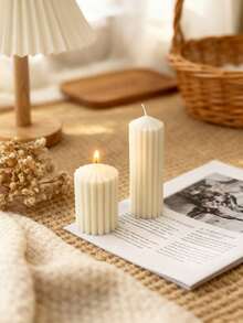 1支北欧风尖头圆柱形香氛蜡烛，109克，采用天然大豆蜡和植物蜡手工制作，烛芯设计确保燃烧稳定无烟，这款充满氛围感的艺术蜡烛可持续燃烧10-12小时，适合客厅香氛、家居装饰和节日派对。 - 白色 - 查看 3