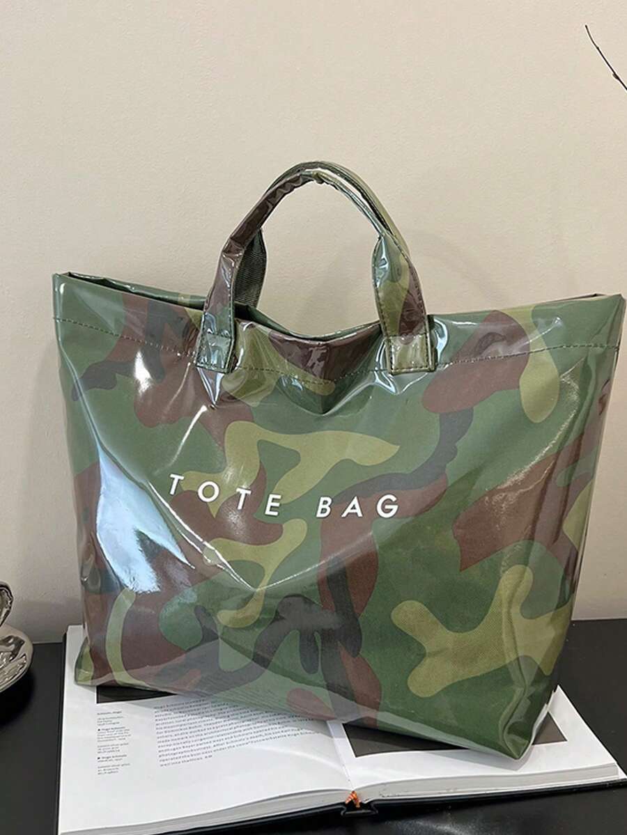 女士时尚手提包，PVC透明迷彩图案托特包，防水户外休闲包，大容量沙滩包，休闲风格，大容量，固定肩带，魔术贴封口，涤纶内衬，随机印花设计，适合工作和通勤