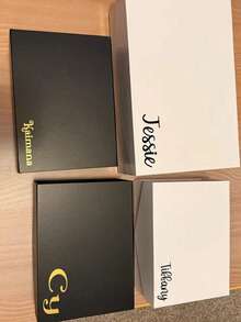 Pegatinas personalizadas con purpurina con nombre, etiquetas adhesivas personalizadas con nombre, etiquetas de 3-6 pulgadas, pegatinas con nombre, pegatinas personalizadas, pegatinas con nombre, pegatinas con fecha, regalos DIY, hechos a mano, fuentes manuscritas, pegatinas para bodas, pegatinas para regalos. Se pueden personalizar pegatinas con nombre holográfico, adecuadas para botellas de agua, loncheras, artículos personales, gafas, tazas, rollos, globos, pegatinas de caligrafía, decoraciones para cajas de regalo, recuerdos de boda, cajas de invitación para damas de honor, regalos de cumpleaños y graduación.