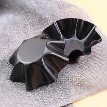 Large Carbon Steel Molds For Making Non-Stick Corn Cakes, Petal-Shaped Cake Molds And Carbon Steel Baking Trays. All Molds Are Designed To Be Heat-Resistant And Oven-.