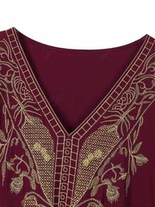 Đầm Kaftan màu đỏ rượu vang dành cho nữ cỡ lớn, cổ chữ V, thêu vàng, tay ngắn, dáng rộng, thoải mái, thích hợp mặc đi biển nghỉ mát. - Đỏ - Xem 4