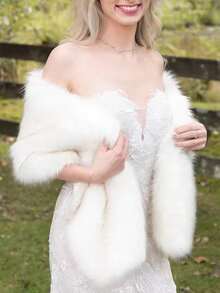 1件柔软仿毛皮新娘披肩，加厚保暖优雅，适合搭配婚纱，也适合日常、婚礼、派对活动，防风，可作晚礼服或围巾。