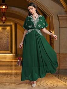 女士V领纯色刺绣优雅高腰插肩袖阿拉伯长裙 - 墨綠色 - 查看 2