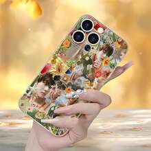 Collage de una persona, flores y comida. Esta elegante funda es compatible con los modelos  16, 15, 14 Pro Max, 13, 12, 11, XR y XS Plus. Fabricada en silicona TPU, ofrece protección contra golpes y caídas, además de una sensación superior. Es un regalo ideal para familiares, amigos y seres queridos, y una opción perfecta para Navidad. - transparente - Ver 2