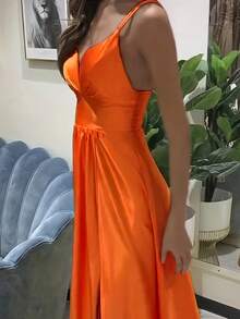 女士优雅纯色缎面深V吊带褶皱装饰开衩腰连衣裙，适合宴会、派对、婚礼伴娘等场合，春季款。 - 橘色 - 查看 4