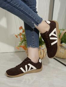 2025 New Women Flat Casual Lightweight Comfortable Sneakers - Black - View 6