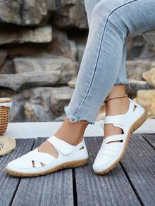 Chaussures de sport plates et décontractées légères et respirantes pour femmes, sandales à design maille ajourée avec fermeture , convenant pour le port quotidien au printemps/été, la marche, les baskets pour femmes - Blanc - Voir 6