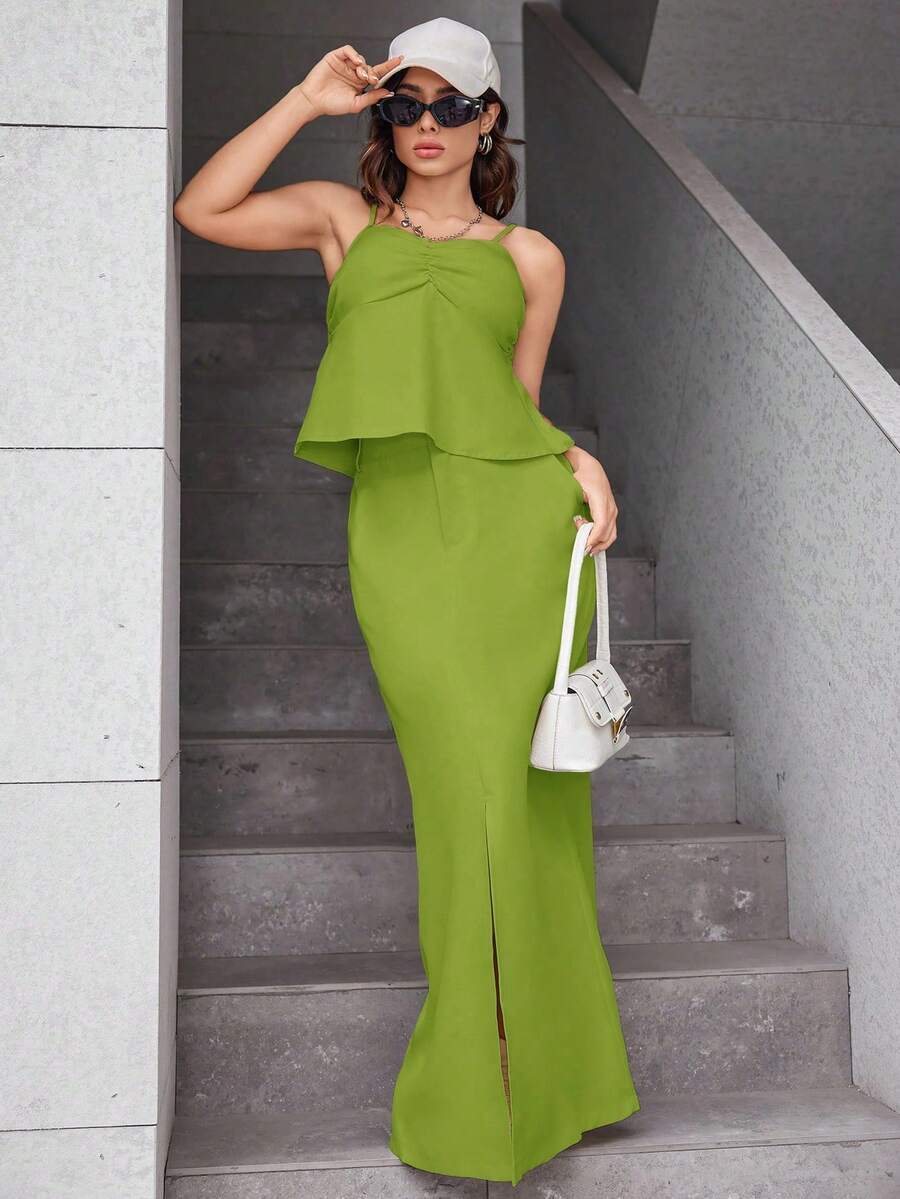 REF: AS1448 Women's Two-Piece Suit, High-Waisted Skirt And Suspender Top With Adjustable Straps, Chic, Elegant And Modern Style, Casual And Sophisticated Look For Spring And Summer, Vibrant Colors, Elegant Women's Suit For Modern Women - 綠色 - 查看 1