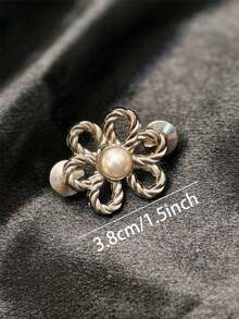 2pcs/1 Pair New Electroplated Floral Buckle Belt Clip - Adjustable Waist Belt Buckle, Suitable For Jeans Or Skirts, Slip-Resistant No-Nail Design, Fashionable Detachable Clip, Adjustable Waistline Without Sewing, Perfect Fit, Slimming Effect