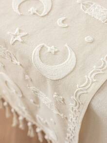 1pc Ramadan Decor Crescent Moon & Star Embroidered Table Runner With Tassels, Suitable For Ramadan Use, Perfect For Home & Dining Room Decoration, Can Be Used As Kitchen Dining Table Center Piece, Durable Fabric Material