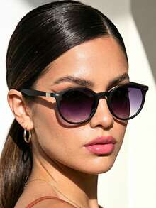 Stylish Round Women's Sunglasses UV400 Premium Matte Frame Perfect Accessory For Casual Fashion Looks - Degradado negro - Ver 3