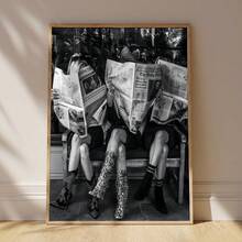 1 幅黑白街头摄影墙画，复古报纸阅读人物印花帆布画，现代简约室内装饰海报，适合客厅、卧室或办公室，可作为礼物送给她，可选带框或不带框。 - 彩色 - 查看 1