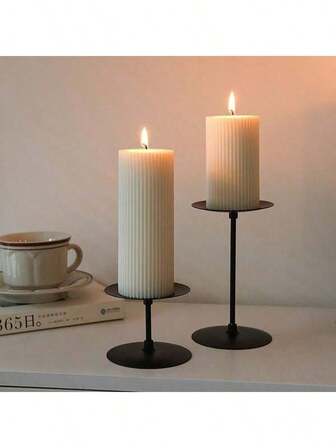 1 styck (Stor: 20x7 cm / 7,87x2,76 tum) (Medium: 15x7 cm / 5,91x2,76 tum) (Liten: 10x7 cm / 3,94x2,76 tum) Handgjord elegant vit doftljus med sojavax, cylindriskt, ribbat.