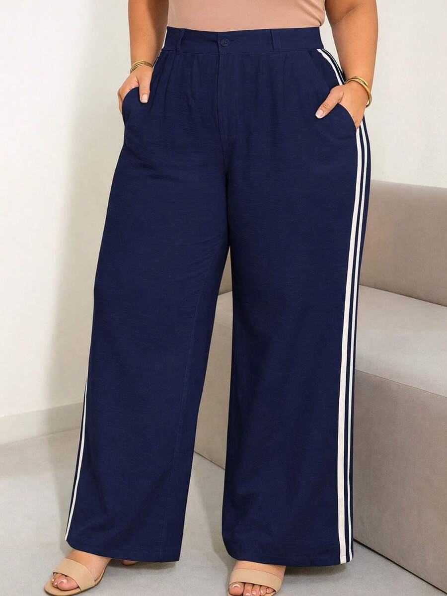 MODA MO, REF: MK002-MK003 (PLUS SIZE), Wide-Leg Pants, Side Stripes, High Waist, Tanning Fabric, Elegant, Wide Leg, Side Pockets, Vibrant Colors, Sophisticated, Modern, Formal, Spring, New Collection, Current Look, High Quality. - 藏蓝色 - 查看 1