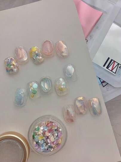 1盒2026全新原创水彩美人鱼彩色圆形亮片，神秘闪光质感美甲装饰，美甲配件，美甲用品，Y2K美甲组件