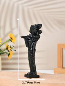 古典风格金色情侣拥抱树脂摆件——浪漫家居装饰，可摆放在客厅茶几、卧室书架和办公桌上。是周年纪念日/结婚纪念日和情人节的完美礼物，为温馨空间增添浪漫气息。 - 彩色 - 查看 11