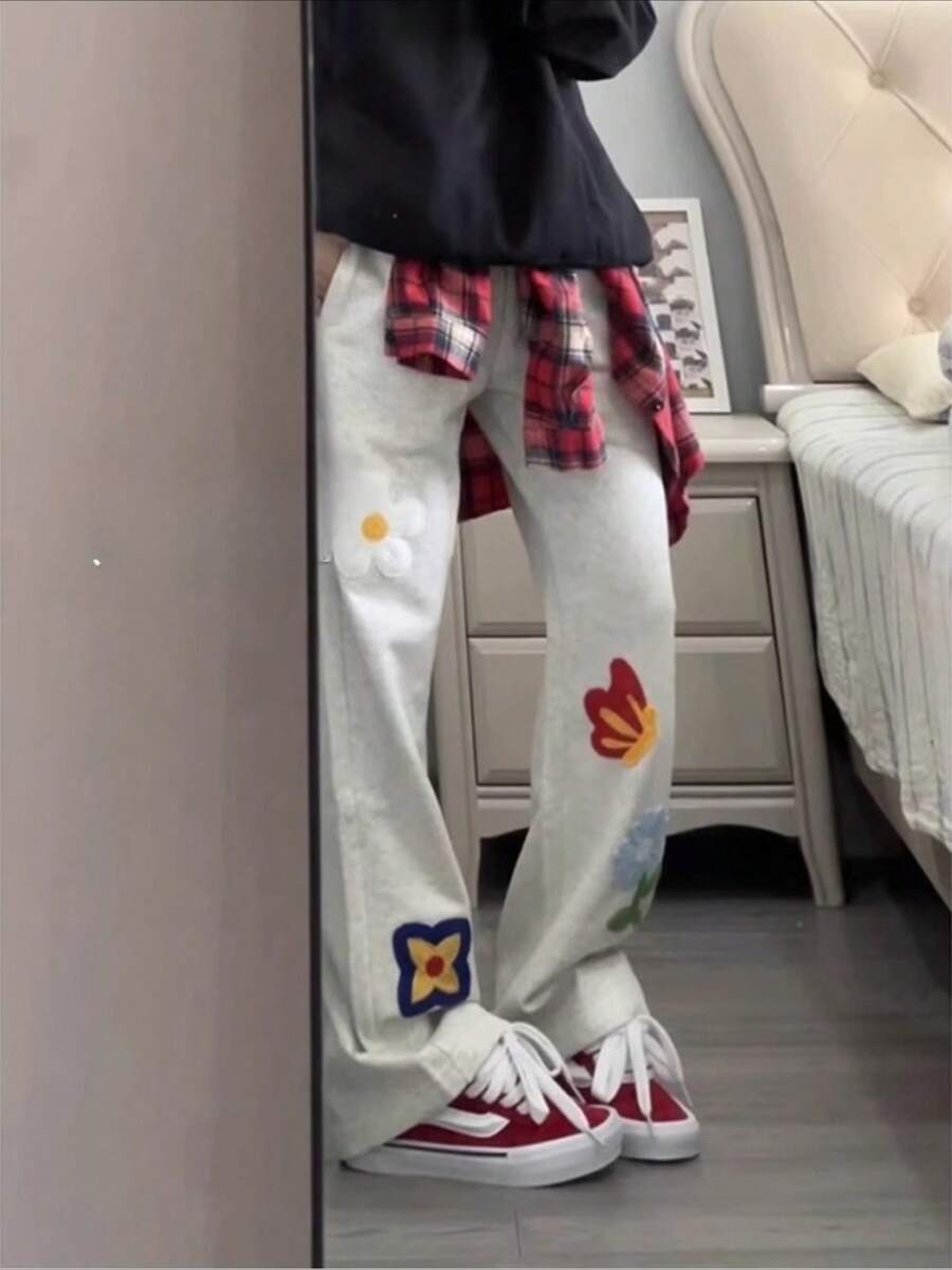 Embroidered Design, Light Gray, Curved Hem Sweatpants, Slightly Flared, Slimming Straight-Leg Athletic Pants/Casual Trousers. - trắng - Xem 1