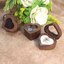 Caja para anillos con dos ranuras, de madera, en forma de corazón, ideal para exhibir joyas en propuestas de matrimonio, compromisos o bodas. - Gris - Ver 6