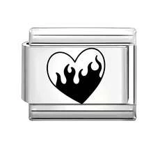 1件可定制DIY意大利模块化手链，饰有心形、动物、字母、眼睛、蝴蝶元素，适合作为派对礼物送给朋友/情侣，适用于圣诞节、新年、万圣节、情人节等节日，设计精美，不锈钢材质，本土制造，实用时尚，是圣诞节和万圣节的必备单品。 - 多款組合 - 查看 19