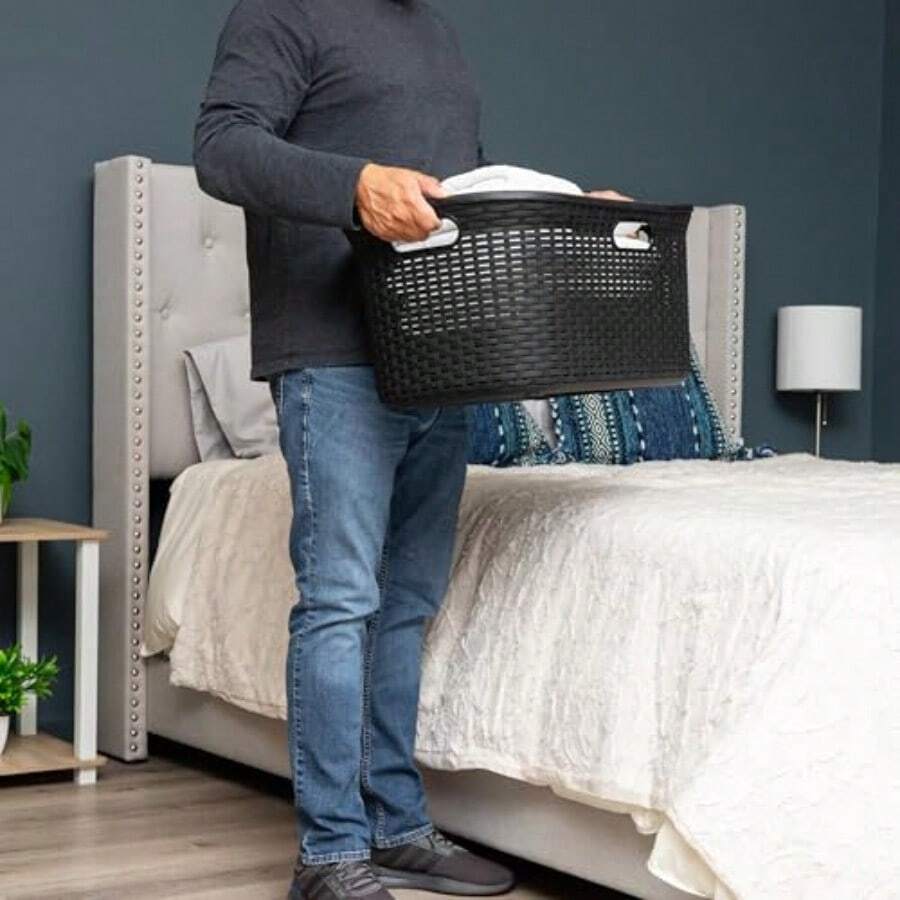 Mind Reader - Cesta de ropa de 40 litros diseño de mimbre premium plástico color negro - Negro+Único - Ver 1