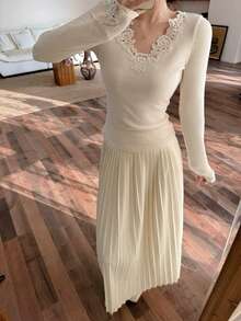 Elegant V-Neck Lace Long Sleeve Knit Undershirt, Fashion Women's V-Neck Long Sleeve Knit T-Shirt, Featuring Delicate Lace Trim At Neckline And Cuffs, Can Be Worn Alone Or As A Base Layer - Apricot - View 4