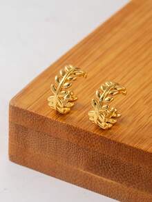 Conjunto de 6 brincos de coração e trigo em cobre banhado a ouro 18K com zircônias artificiais, perfeitos para uso diário e como presente para amigas em datas comemorativas e aniversários. - Ouro amarelo - Ver 11