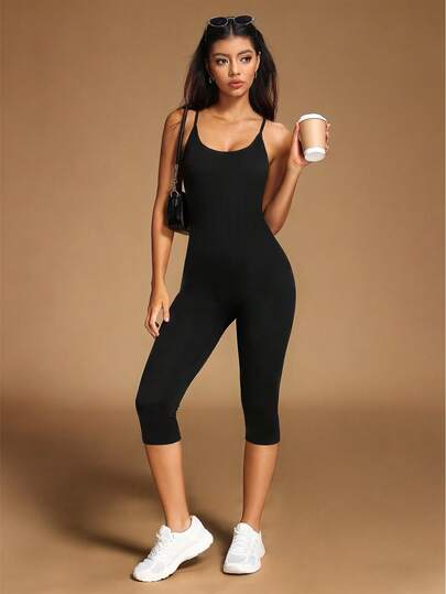 VVX 女士瑜伽七分连体裤，圆领细肩带露背收腹提臀，运动短裤连身裤，无缝罗纹休闲无袖连体衣，适合健身房运动、日常穿着，四季皆宜。