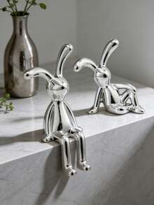 2个时尚卡通兔子摆件，坐姿兔子装饰，塑料长耳兔子雕像，用途广泛的塑料兔子收藏品，适合各种房间，是复活节装饰、桌面装饰、家居装饰、房间装饰、花园装饰、节日礼物、家庭、办公室、咖啡馆装饰的理想之选，室内外均可使用。 - 彩色 - 查看 2