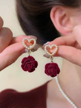 1 Pair Elegant Flocked Rose Flower & Heart Earrings, Versatile For Daily Wear, High-Quality Aesthetic For Valentine's Day & New Year