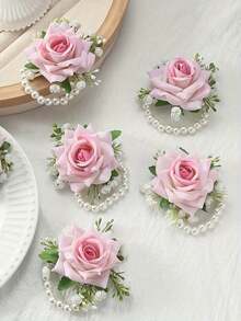 4 Stücke elegante weiße Rose Handgelenk Corsage, kombiniert mit weißem Schleierkraut und Kunstperlen Schnüren, wunderschön akzentuiert mit grünen Blättern, haltbar und angenehm zu tragen, perfektes Hochzeitsaccessoire für Bräute, Brautjungfern, Mütter der Braut und Gäste, auch geeignet für Galas, Jahrestage, formelle Abendessen, Verlobungen oder romantische Partys, eine elegante Geschenkidee für Frauen - Verschiedenfarbig - Übersicht 6