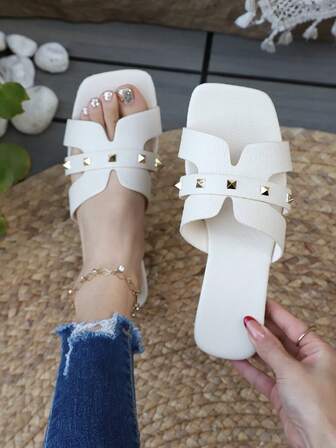 Women's T-Strap Pearl Chain Decor Flat Sandals, Summer New Roman Style, Comfortable Slip-On Casual Beach Vacation Sandals, Fashionable & Versatile