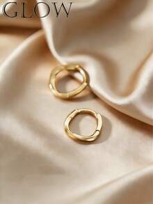 1 Pair Minimalist Geometric Twist Hoop Earrings, Lightweight Luxury Fashion Unique Design, Suitable For Young Girl Everyday And Holiday Wear - Gold - View 1