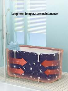 1个便携式现代折叠浴缸，高度隔热，配有充气靠背、坐垫和排水管（颜色随机），适用于冷热水疗法、桑拿和冰浴，可全身浸泡，耐用可折叠水疗浴缸，加厚设计，节省空间，易于存放，是家庭水疗和豪华浴室的理想之选，也是居家沐浴的完美选择。