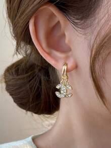 一对奢华闪亮金色双C形水晶耳环 - 复古优雅百搭配饰 - 金色 - 查看 2