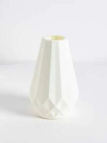 1-Piece Modern Geometric Diamond Cut White Vase For Floral Arrangement, Home Decor Table Centerpiece, Nordic Ins Style Aesthetic, Decorative Vase For Living Room, Flower Display Gift Idea, Minimalist Interior Design, Scandinavian Decor, Ins Fashion Vase, Wedding Housewarming Present - Multicolor - View 10