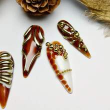 10pcs Handmade Y2K Baddie Style Press On Nails, Amber, Gold, Creamy White Color With French Tips,  Asymmetrical Liquid Metal Patterns, Bead Accents, Unique Tortoiseshell And Spotted Patterns, Creating A Festive Atmosphere Suitable For Holidays, Weddings, And Other Occasions. Comes With Tool Kit, Great Gift For Ladies - 紅白色 - 查看 5