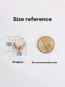 一对设计独特的包形高端金色圆形招财耳环，非常适合女性日常佩戴。 - 耳圈 - 查看 9