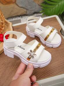 1 Pair Fashionable & Beautiful Girls' Single Strap Anti-Slip Thick Sole Sandals, Stylish & Atmospheric, Suitable For Outdoor Wear In Summer - White - View 2