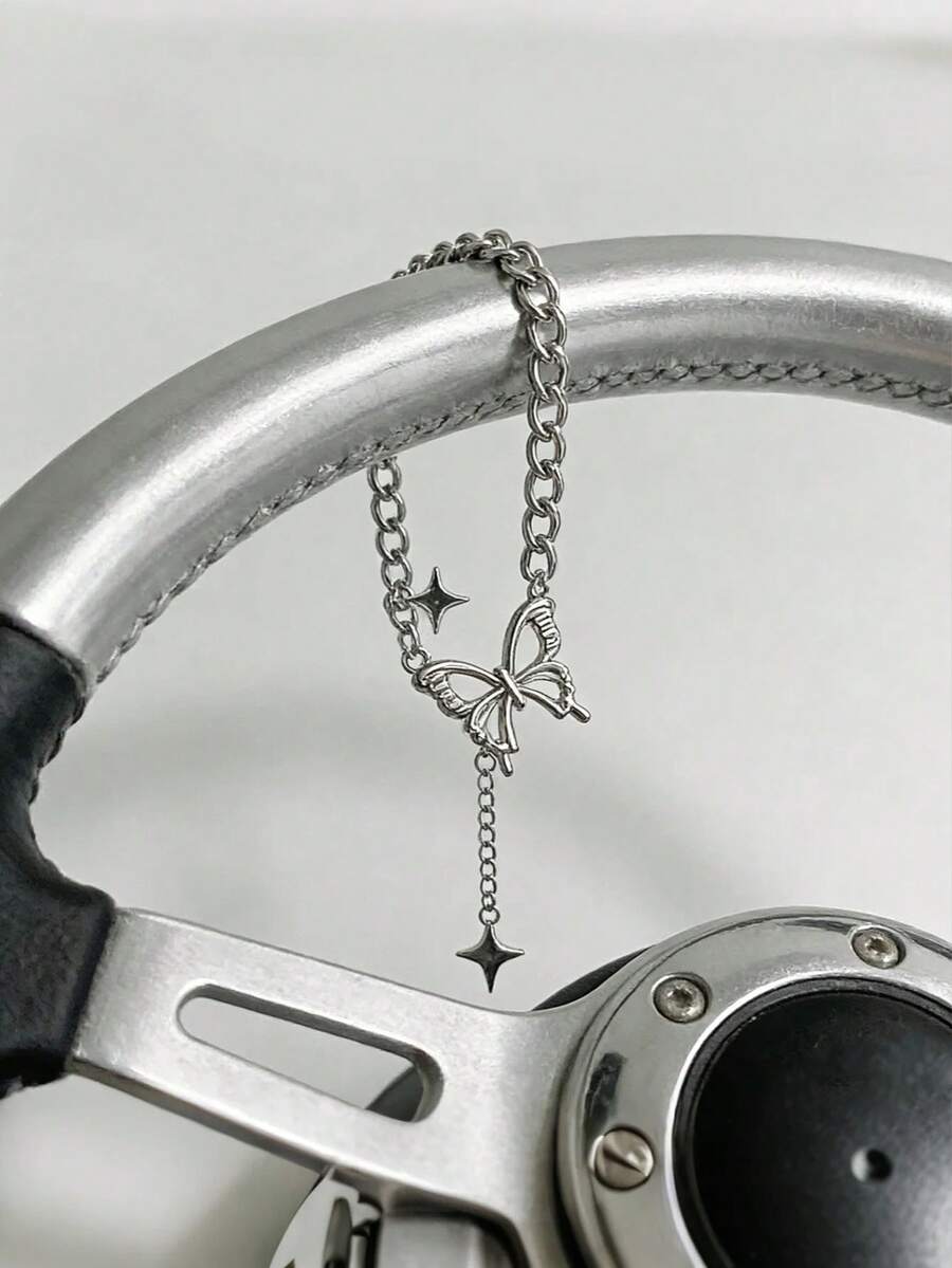 银色蝴蝶后视镜挂饰 - 优雅的汽车后视镜或方向盘装饰 - 可爱独特的汽车装饰，适合女性、青少年和汽车爱好者 - 蝴蝶 - 查看 1