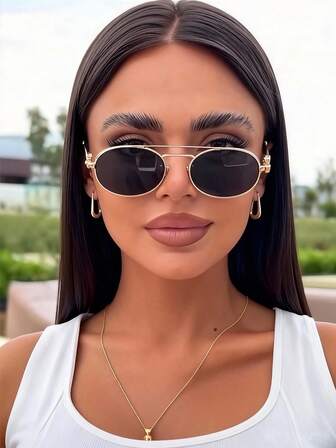 一副复古金属双梁时尚眼镜，复古百搭椭圆形小框眼镜，个性日常街头风眼镜，百搭女士秋冬装扮，商务休闲礼物，Y2K音乐节夏季海滩度假户外旅行超大飞行员框复古风格