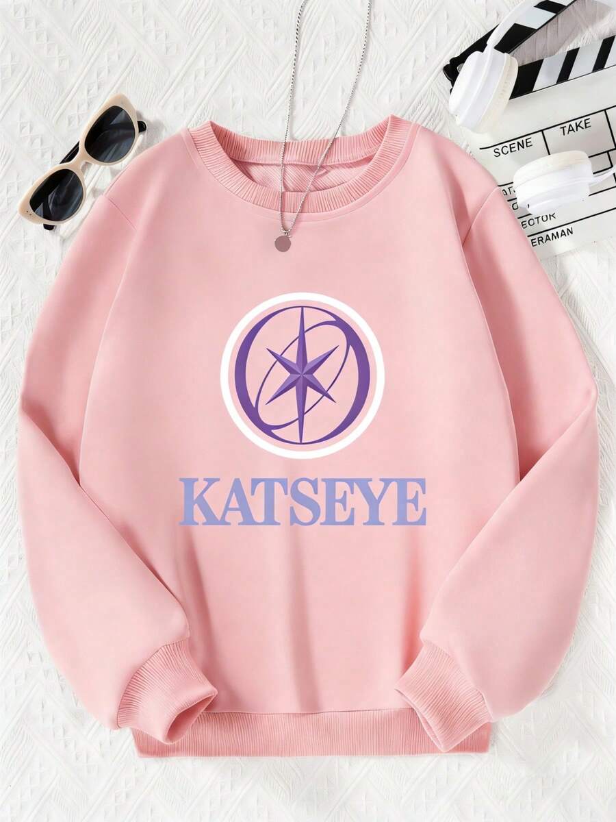 Kids' Printed Crew Neck Sweatshirt, Cartoon & Cute Style Children's Apparel. Adorned With The KatsEye Logo, It Is Suitable For School, Sports, Parties And Other Occasions, And Serves As A Cool Gift For Kids. This Easy-Care Crew Neck Top (Tailor-Made For Young Fans Of Iconic Characters) Meets Daily Casual Wear Needs, And Is A Comfortable, Soft And Cute Clothing Item For Students. It Also Includes Quirky And Fun Styles For Tween Girls, Children's Thanksgiving Styles, Clothing For Tween Boys, As Well As Christmas & Thanksgiving Holiday Outfits. Suitable For Multiple Scenarios Such As School, Home And Outdoor Activities, It Can Be Used As A Birthday Gift Or Holiday Gift For Children, And Is Ideal For All Seasons. - 粉色 - 查看 1