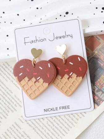 1 par de pendientes de corazón de chocolate con diseño tallado y lacado de acrílico, pendientes de botón de corazón de aleación, accesorios de joyería elegantes y lindos para el Día de San Valentín