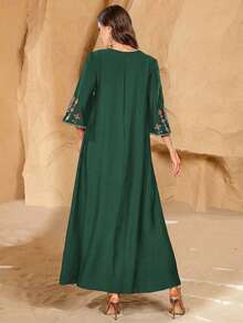 Women's V-Neck Embroidered Elegant Everyday Arabic Dress Eid - Dark Green - View 3