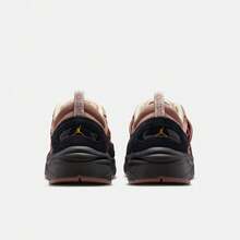 Men's JORDAN TRUNNER O/S Casual Sports Shoes, Low-Top IQ1113-270 - Brown - View 4