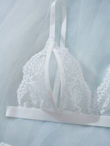Bộ đồ lót ren hoa 2 món: Áo ngực tam giác hở cúp và quần lọt khe hở đáy. Bộ đồ lót và đồ ngủ gợi cảm dành cho nữ. - trắng - Xem 5