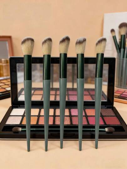 Contour Brush - Angled Precision Contouring Brush For Cheeks & Jawline, Soft Synthetic Bristles, Dense & Blendable For Cream/Powder/Liquid Products, Cruelty-Free