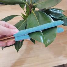 1pc Handheld Soft Bristle Leaf Cleaning Brush With Wooden Handle - Perfect For Home, Garden & Outdoor Use, Ideal For Kitchen, Bedroom, Living Room - No Electricity Needed, Easy To Clean, Garden Cleaning Tool|Ergonomic Design| Cleaning Brush, Leaf Cleaning Brush, Cleaning Brush, Kitchen Accessory, Cleaning Accessory For Home, Bottle Cleaning Brush, Cleaning Product, Cleaning Equipment - Multicolor - View 3