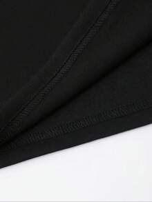 Camiseta Casual de Cuello Redondo para Hombre con Estampado Gráfico Hueco, Manga Corta, Ajuste Regular, Tejido de Punto, Ropa de Primavera/Verano/Otoño, Atuendo Casual|Camiseta gráfica llamativa|Tela elástica - Negro - Ver 4