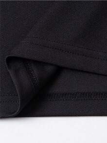 Set de 2 piezas de camisa polo de manga corta y pantalones cortos de moda casual para hombre de talla grande, adecuado para vacaciones, exteriores, ropa urbana y uso diario - Negro - Ver 4