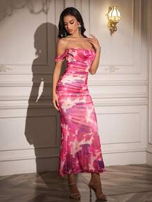 PARTHEA Vestido largo ajustado con volantes y bajo de cola de sirena con hombros descubiertos - Rosa Roja - Ver 5